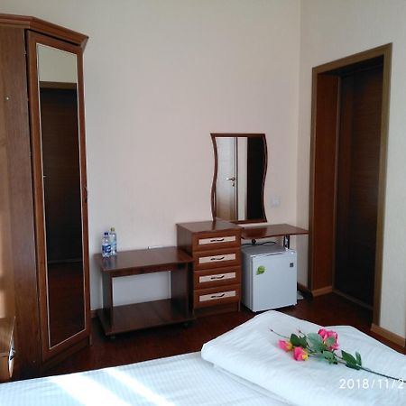 Rise Hotel Almaty Eksteriør billede
