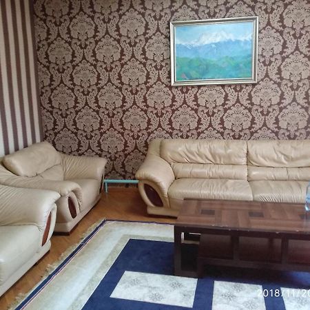 Rise Hotel Almaty Eksteriør billede