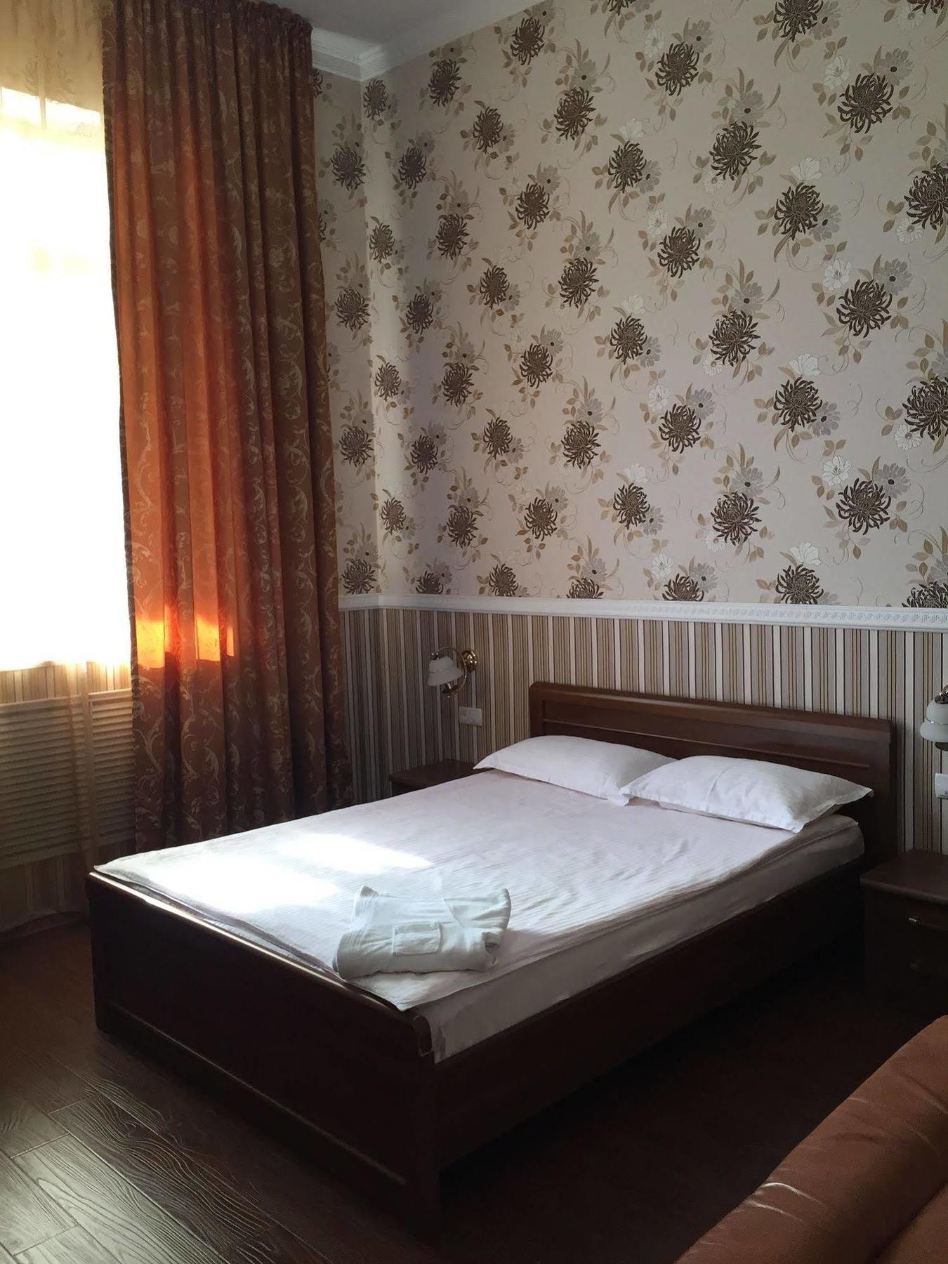 Rise Hotel Almaty Eksteriør billede