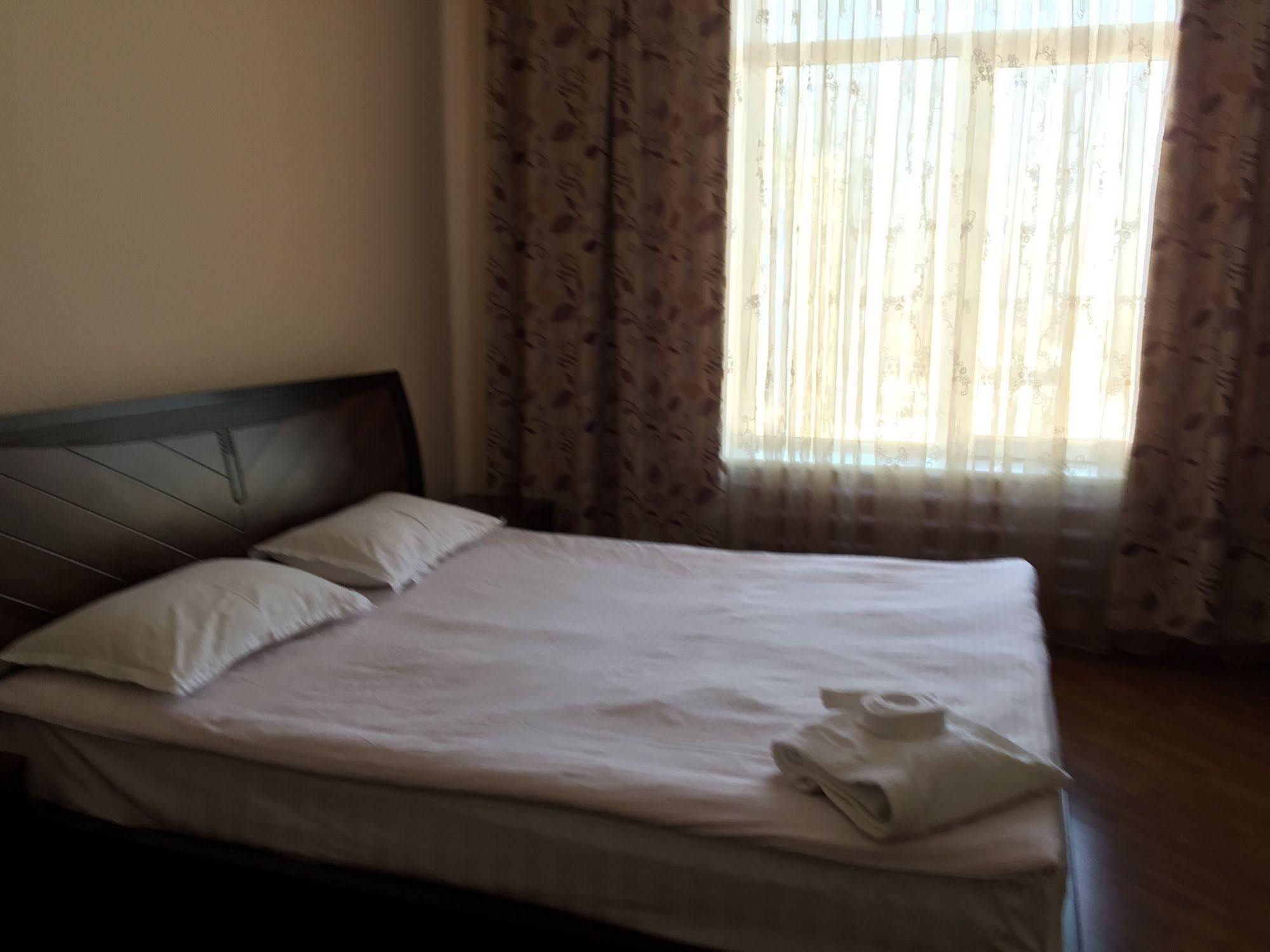 Rise Hotel Almaty Eksteriør billede