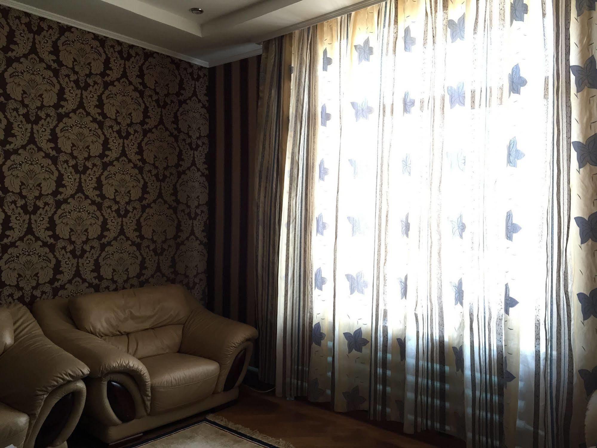 Rise Hotel Almaty Eksteriør billede