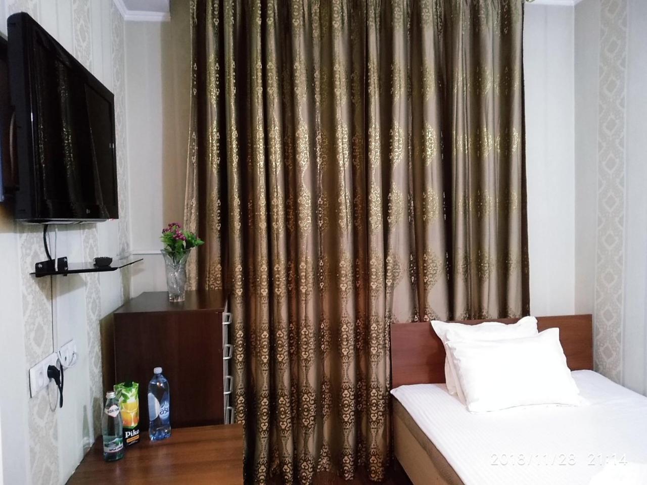 Rise Hotel Almaty Eksteriør billede